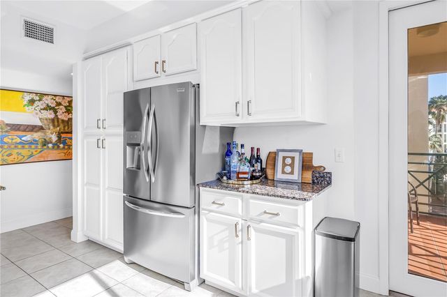 4737 DOLPHIN CAY LANE S 401, St Petersburg, FL 33711