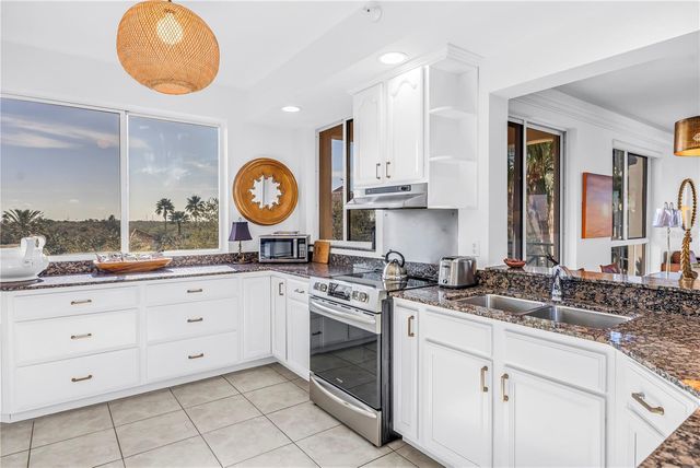 4737 DOLPHIN CAY LANE S 401, St Petersburg, FL 33711