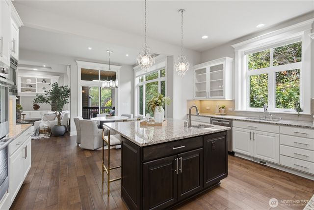 2156 NW Harmony Wy, Issaquah, WA 98027