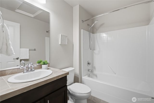 2156 NW Harmony Wy, Issaquah, WA 98027