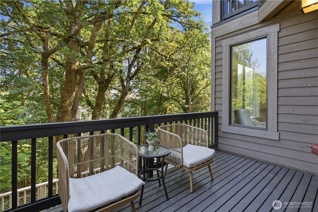 2156 NW Harmony Wy, Issaquah, WA 98027