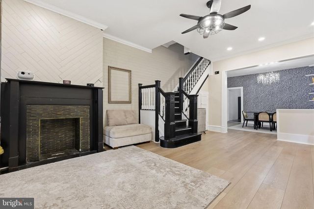 34 E MOUNT PLEASANT AVE, Philadelphia, PA 19119