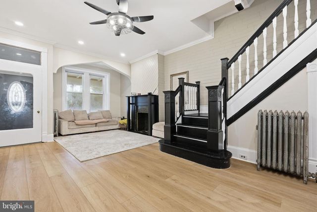 34 E MOUNT PLEASANT AVE, Philadelphia, PA 19119