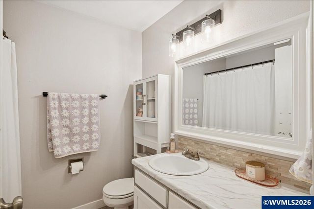 3456 Chiefs Ct NE, Salem, OR 97305