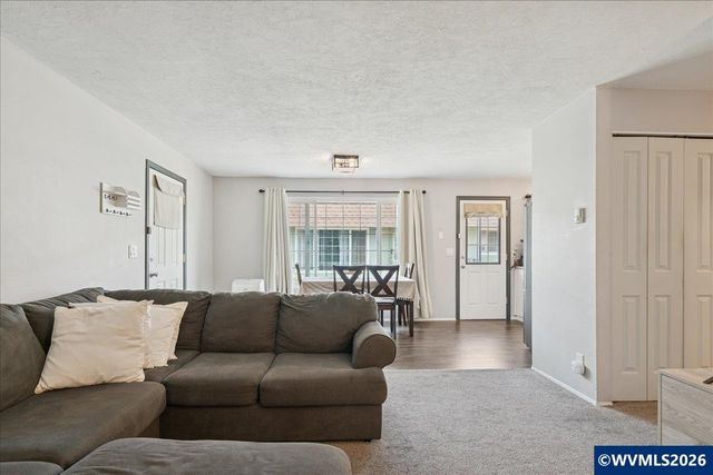 3456 Chiefs Ct NE, Salem, OR 97305