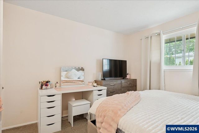 3456 Chiefs Ct NE, Salem, OR 97305