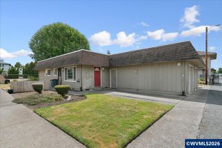 3456 Chiefs Ct NE, Salem, OR 97305