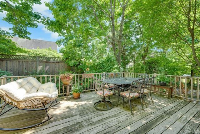 39 Dante Street, Larchmont, NY 10538