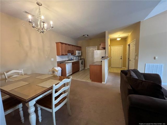 621 Marshtree Lane 305, Fayetteville, NC 28314