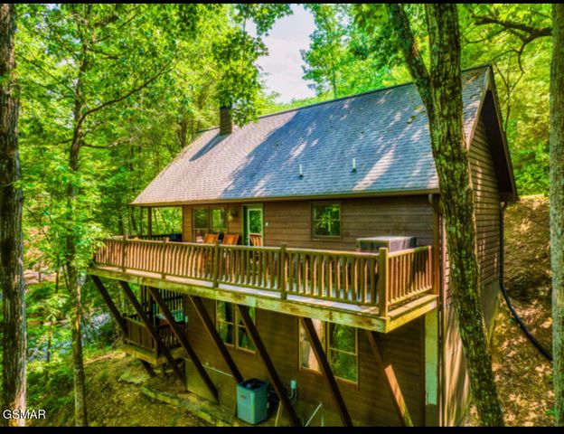 4328 Parkside Village Drive, Sevierville, TN 37862