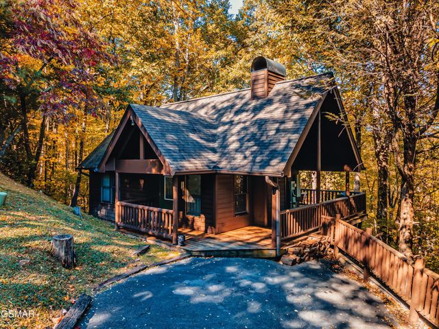 4328 Parkside Village Drive, Sevierville, TN 37862