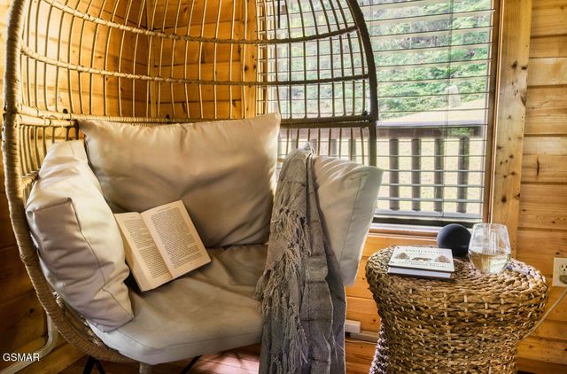 4328 Parkside Village Drive, Sevierville, TN 37862