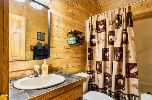 4328 Parkside Village Drive, Sevierville, TN 37862