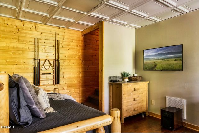 4328 Parkside Village Drive, Sevierville, TN 37862