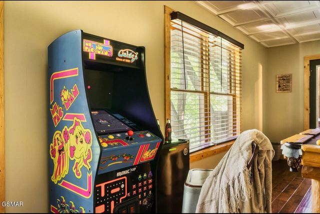 4328 Parkside Village Drive, Sevierville, TN 37862