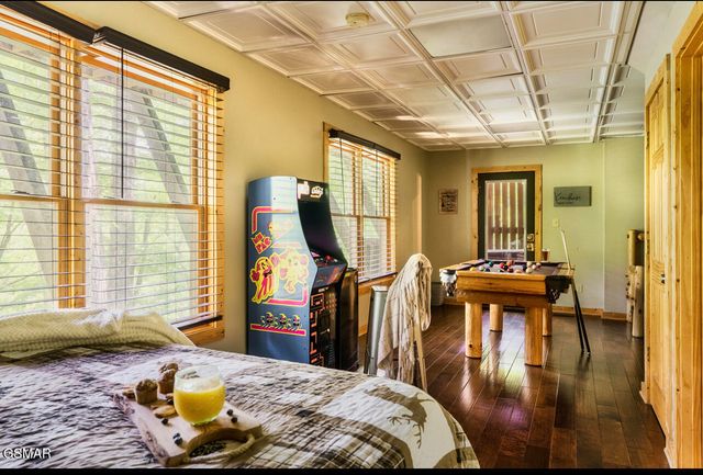 4328 Parkside Village Drive, Sevierville, TN 37862