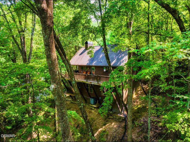 4328 Parkside Village Drive, Sevierville, TN 37862