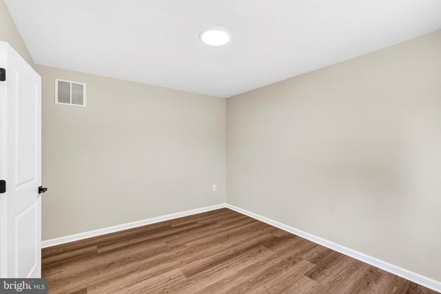 69 MAIN ST, Bridgeport, NJ 08014
