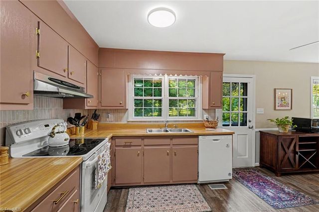 6309 Warwick Drive, Pleasant Garden, NC 27313