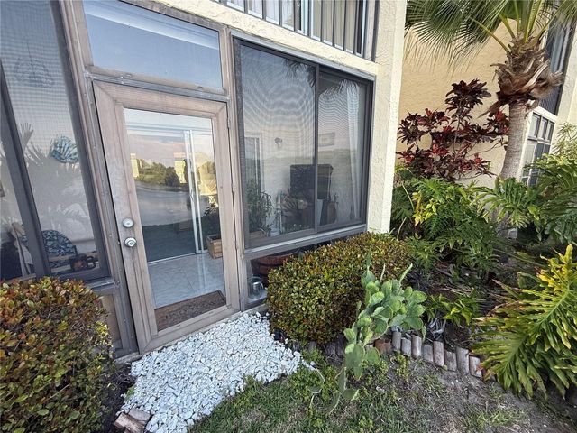 11485 OAKHURST ROAD 1100-1, Largo, FL 33774