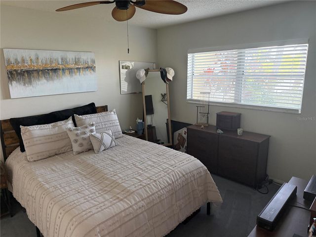 11485 OAKHURST ROAD 1100-1, Largo, FL 33774