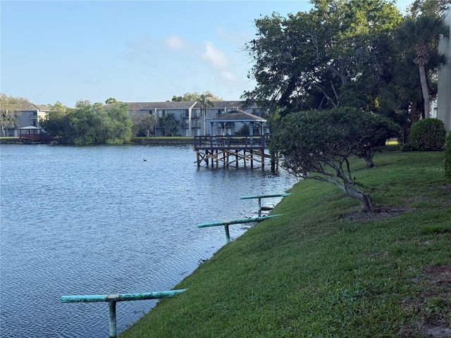 11485 OAKHURST ROAD 1100-1, Largo, FL 33774