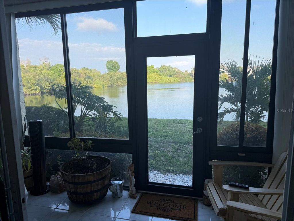 11485 OAKHURST ROAD 1100-1, Largo, FL 33774