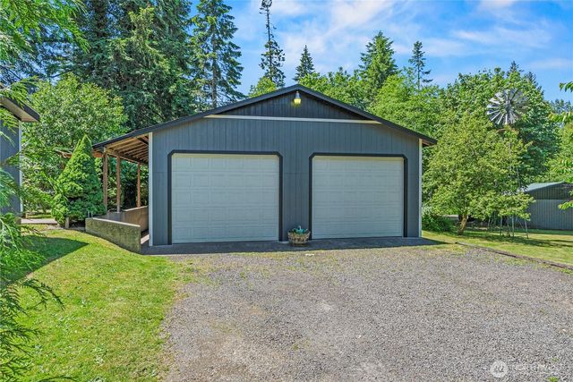 1337 South Silverlake Road, Castle Rock, WA 98611