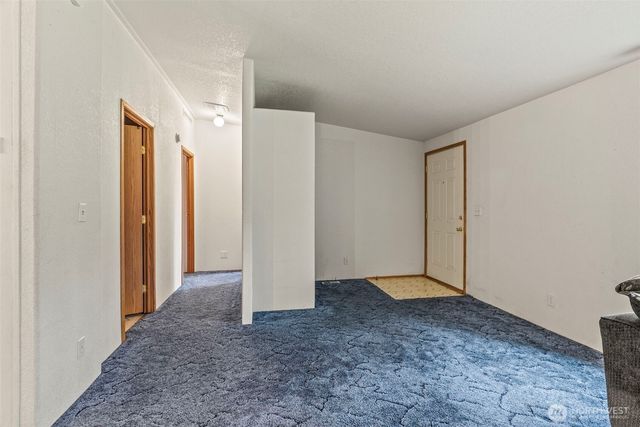 1337 South Silverlake Road, Castle Rock, WA 98611