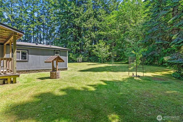 1337 South Silverlake Road, Castle Rock, WA 98611