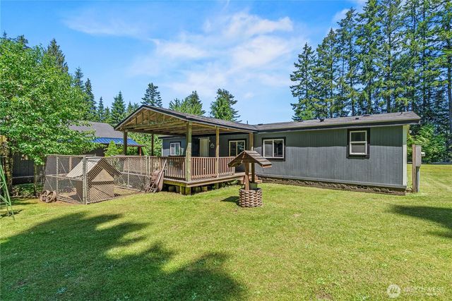 1337 South Silverlake Road, Castle Rock, WA 98611