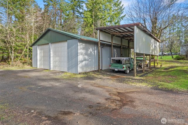 1337 South Silverlake Road, Castle Rock, WA 98611