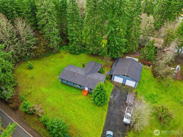 1337 South Silverlake Road, Castle Rock, WA 98611