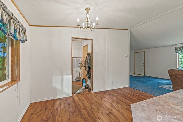 1337 South Silverlake Road, Castle Rock, WA 98611