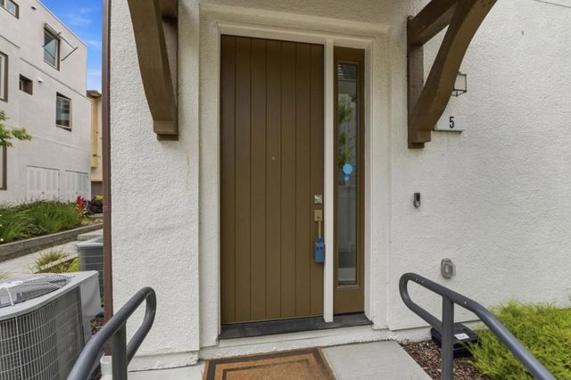 3078 Empoli Lane 5, San Jose, CA 95136