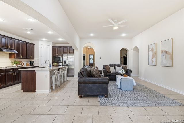 7715 Goldstrike Dr, San Antonio, TX 78254