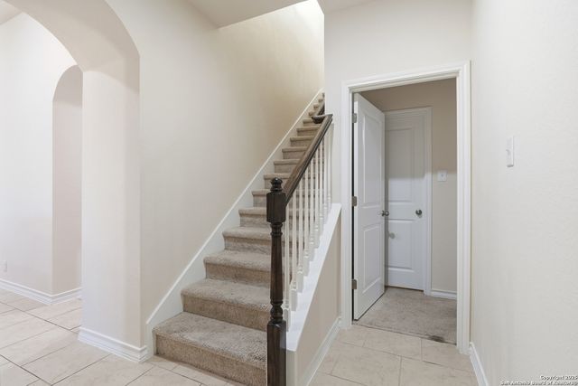 7715 Goldstrike Dr, San Antonio, TX 78254