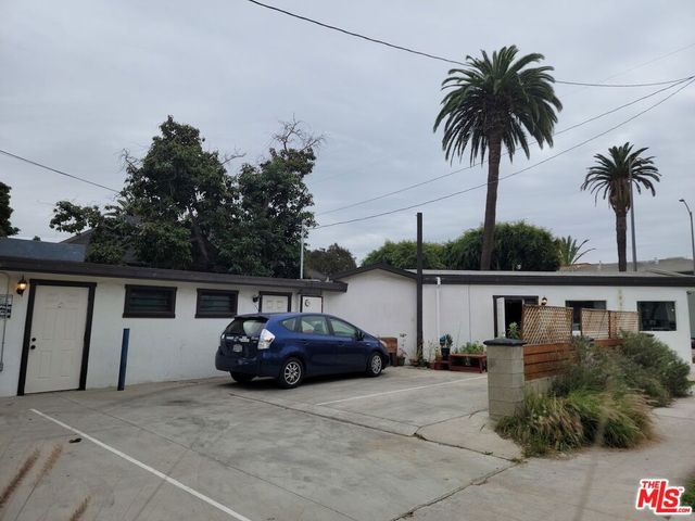 702 CEDAR Avenue, Long Beach, CA 90813
