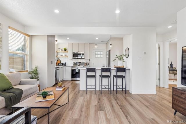 3615 N Saint Paul Street, Denver, CO 80205