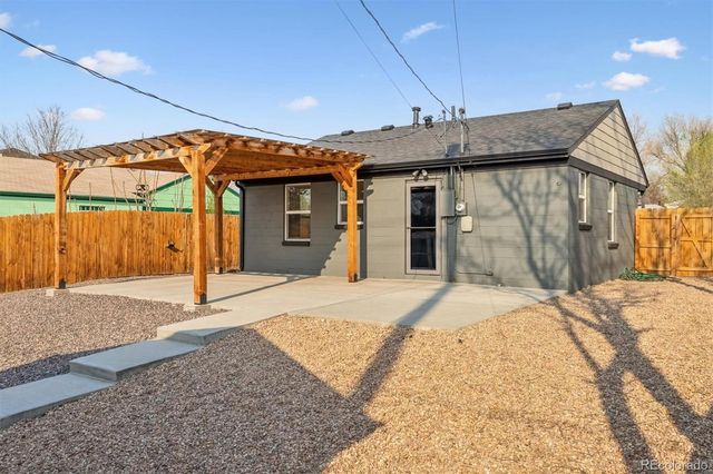 3615 N Saint Paul Street, Denver, CO 80205