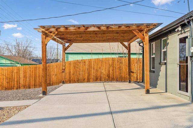 3615 N Saint Paul Street, Denver, CO 80205