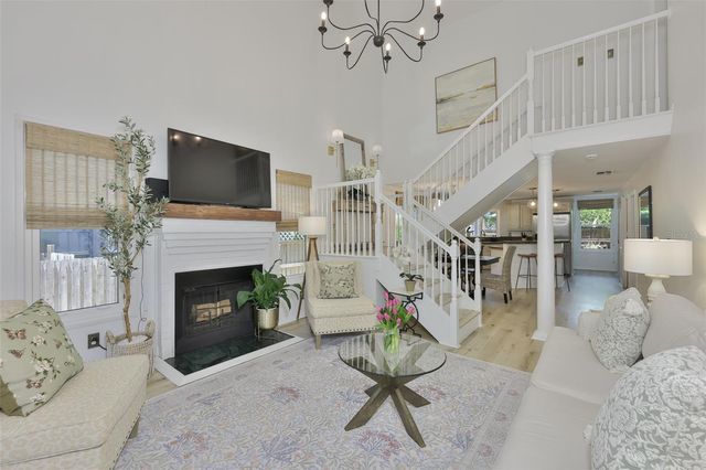 1615 W WATROUS AVENUE, Tampa, FL 33606
