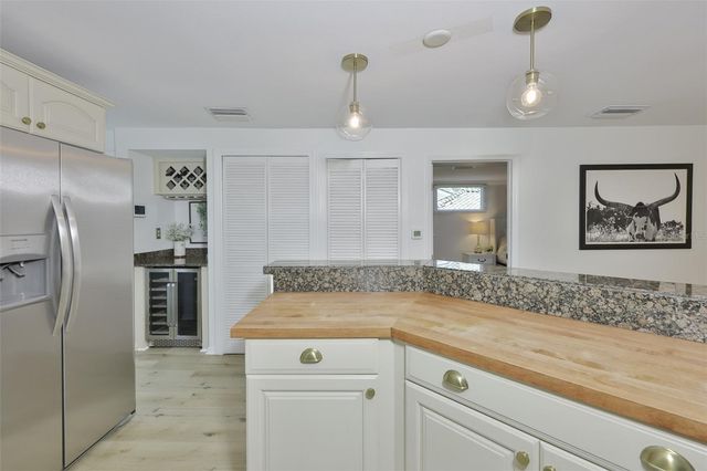 1615 W WATROUS AVENUE, Tampa, FL 33606