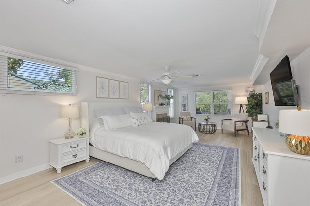 1615 W WATROUS AVENUE, Tampa, FL 33606
