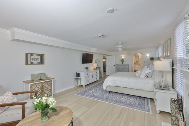 1615 W WATROUS AVENUE, Tampa, FL 33606