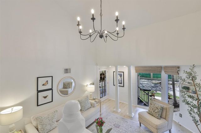 1615 W WATROUS AVENUE, Tampa, FL 33606