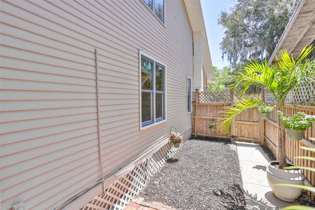 1615 W WATROUS AVENUE, Tampa, FL 33606