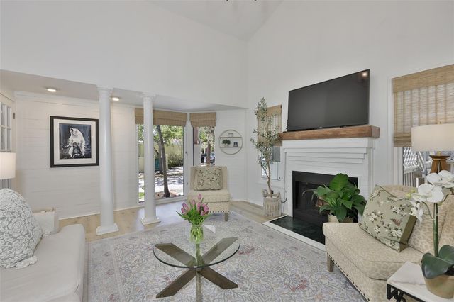 1615 W WATROUS AVENUE, Tampa, FL 33606