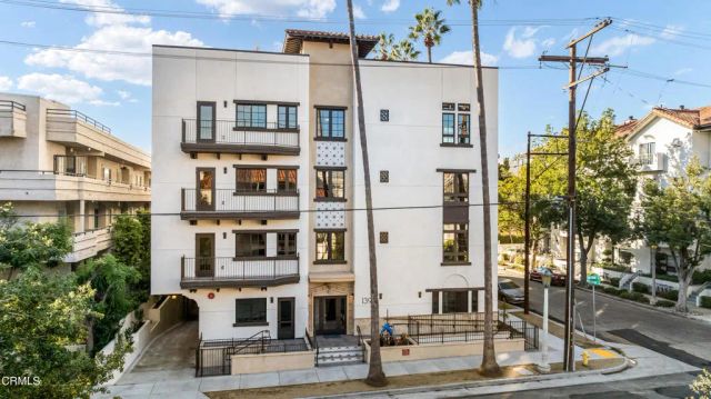 139 S Oak Knoll Avenue 103, Pasadena, CA 91101
