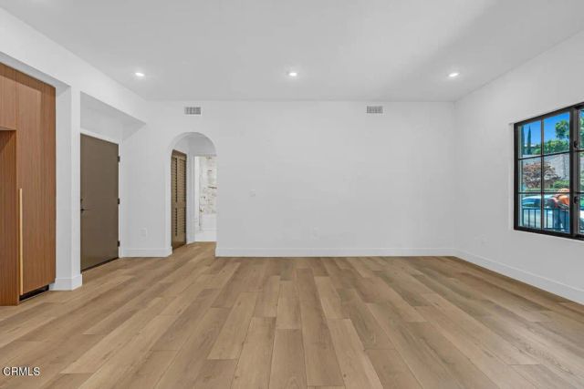 139 S Oak Knoll Avenue 103, Pasadena, CA 91101